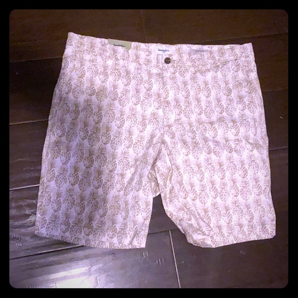 Men's 10.5" Flat Front Shorts Pineapple Print 40 - Picture 1 of 7